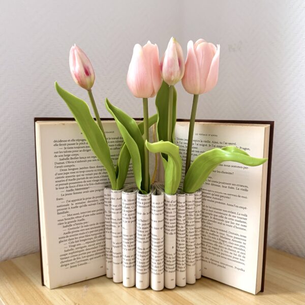 Vase en livre - pièce unique